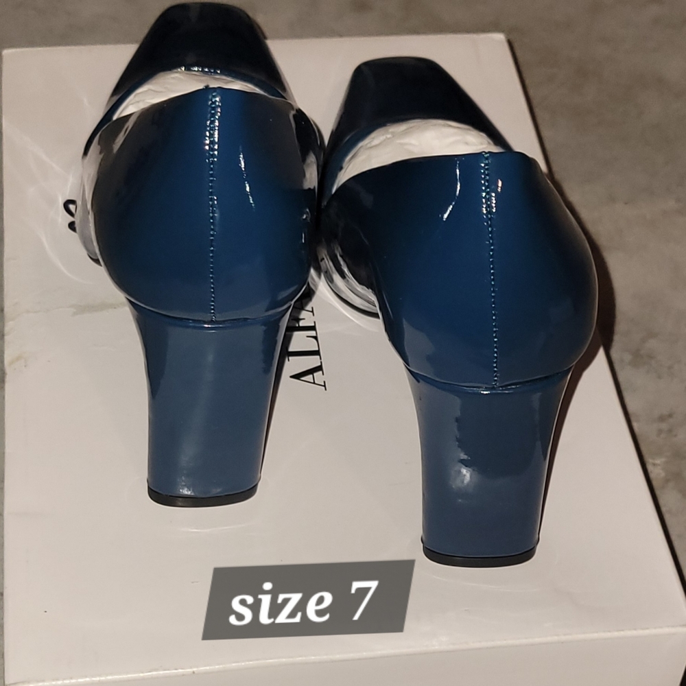 Alfani Womens Step N Flex Tarah Square Toe Pumps Teal Patent Size 7M